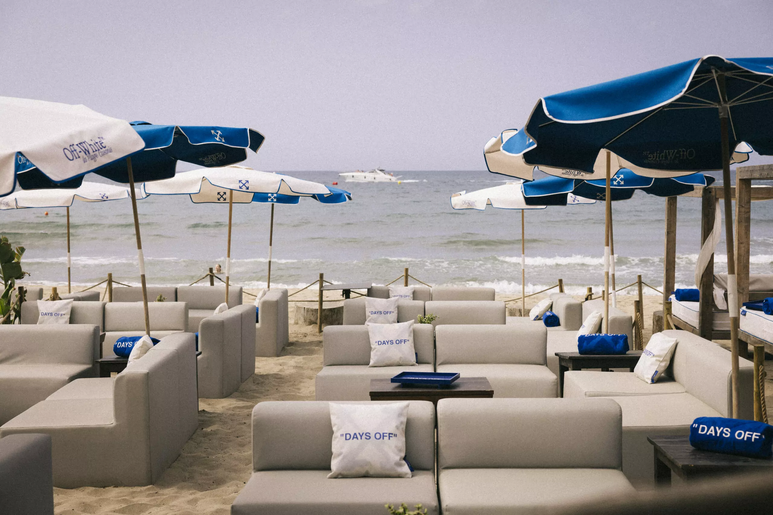 Beach Experience | La Plage Casanis